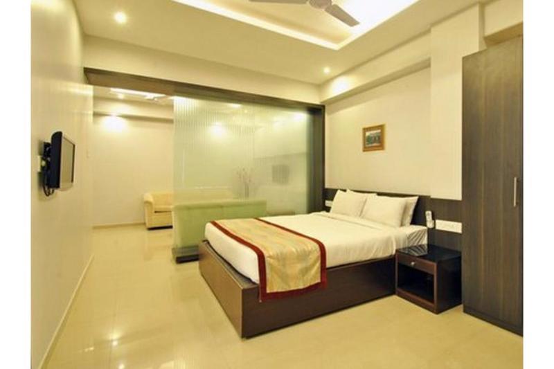The Curzon Court Hotel Bangalore Bagian luar foto