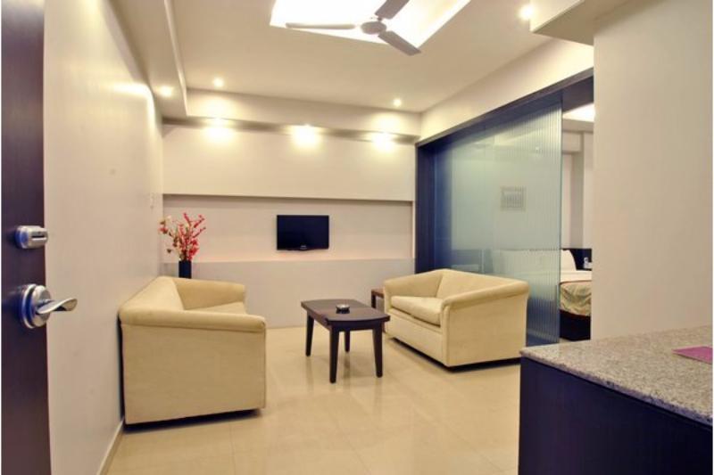 The Curzon Court Hotel Bangalore Bagian luar foto